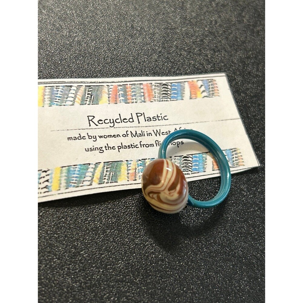 Recycled Plastic Ring - New - Picture 3 of 3